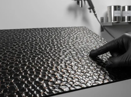 رنگ پودری چکشی چیست و چرا برای محیط‌های کارگاهی ضروری است؟